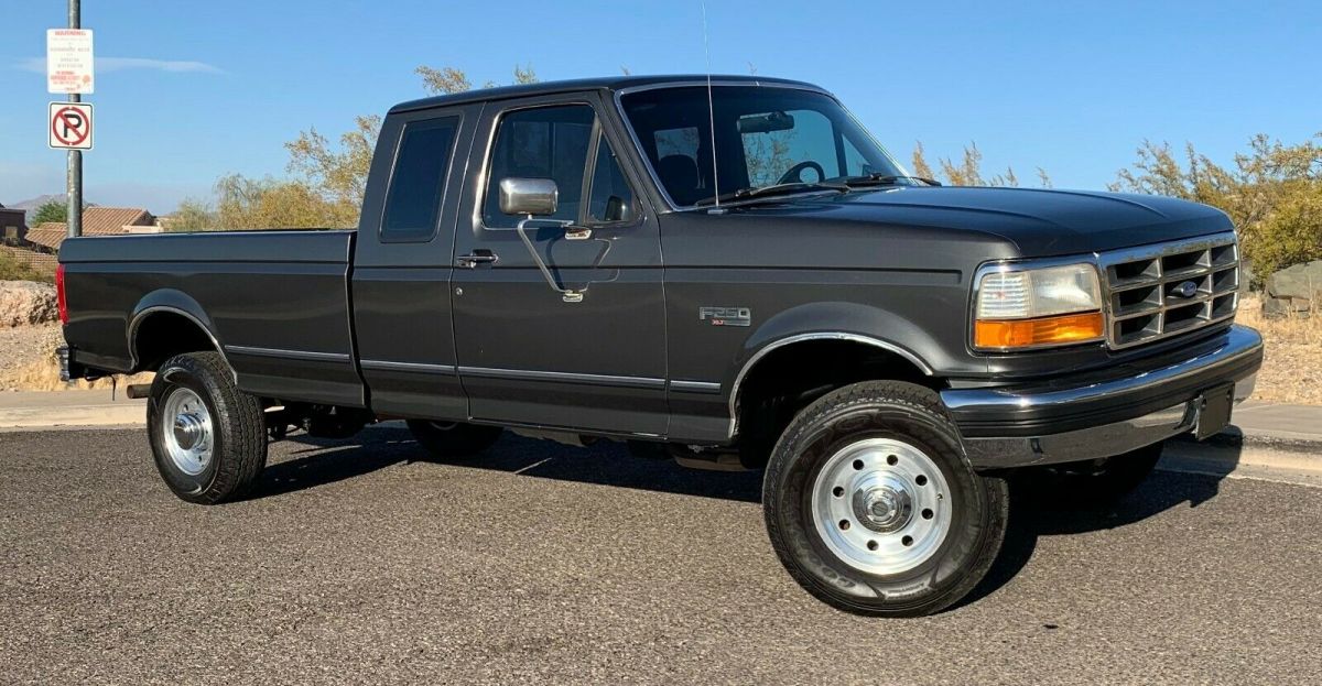 1993 Ford F-250 XLT - photo 2