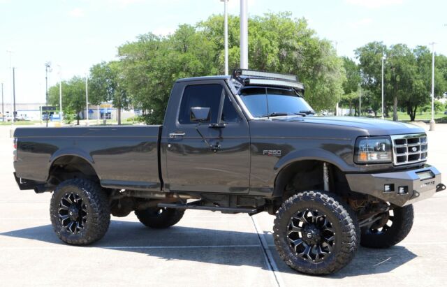 1993 Ford F-250 XLT - photo 3