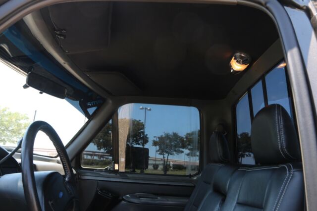 1993 Ford F-250 XLT - photo 9