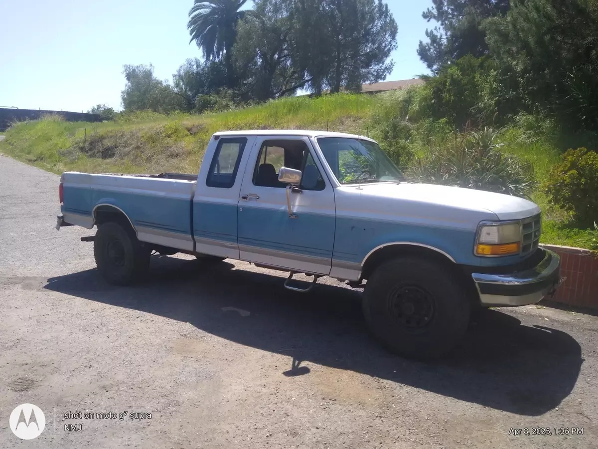 1993 Ford F250 XLT 7.5 Liter Gasoline 1993 Ford F-250 Xlt