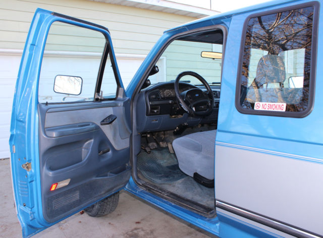 1993 Ford F-250 XLT Extended Cab Pickup 2-Door - photo 9