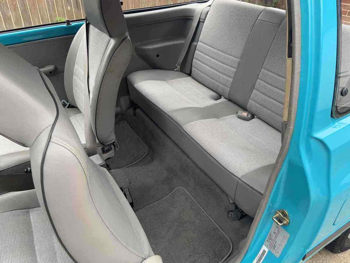 1993 Ford Festiva L - photo 7