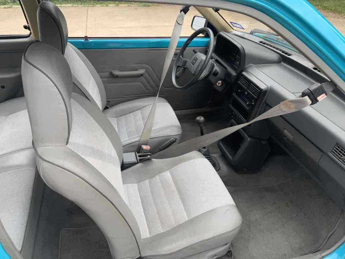 1993 Ford Festiva L - photo 8