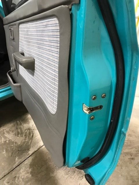 1993 Ford Festiva GL - photo 11