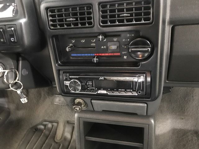 1993 Ford Festiva GL - photo 12