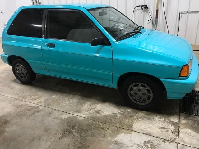 1993 Ford Festiva GL - photo 8