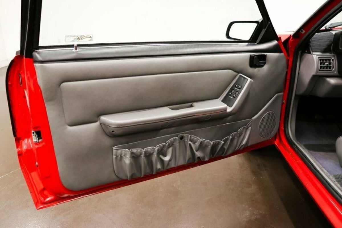 1993 Ford Mustang - photo 12