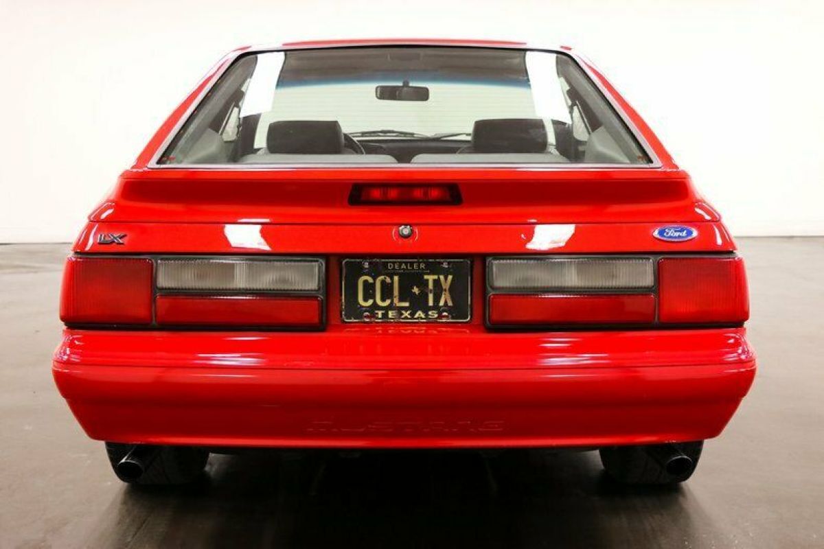 1993 Ford Mustang - photo 6
