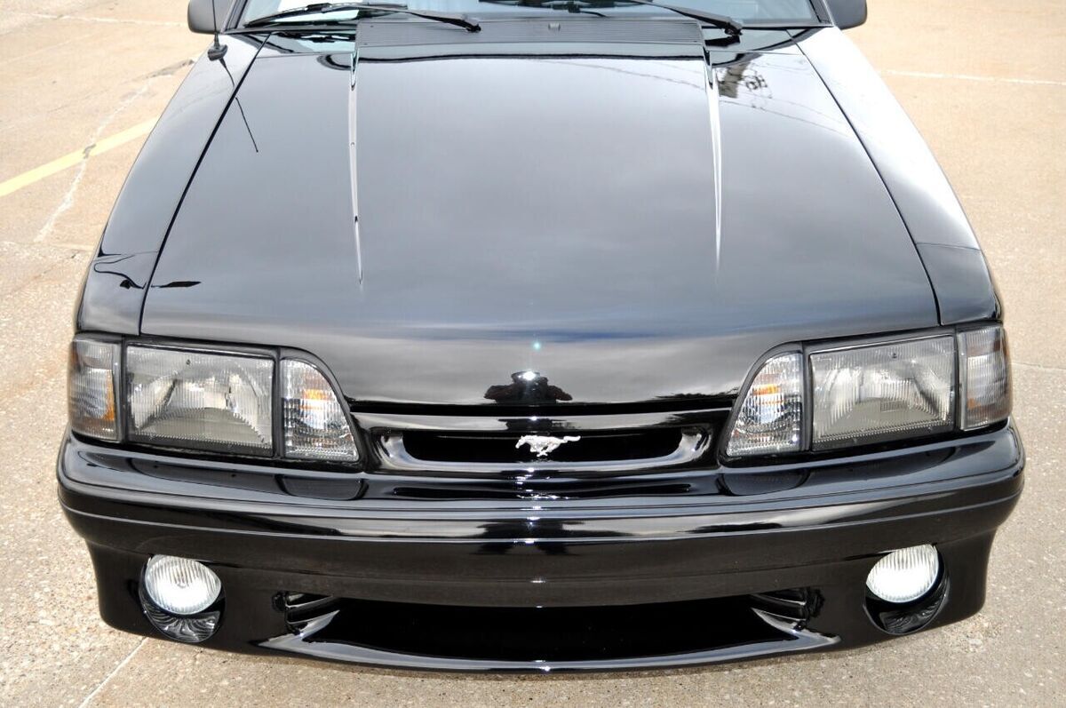 1993 Ford Mustang 3dr Cobra - photo 2