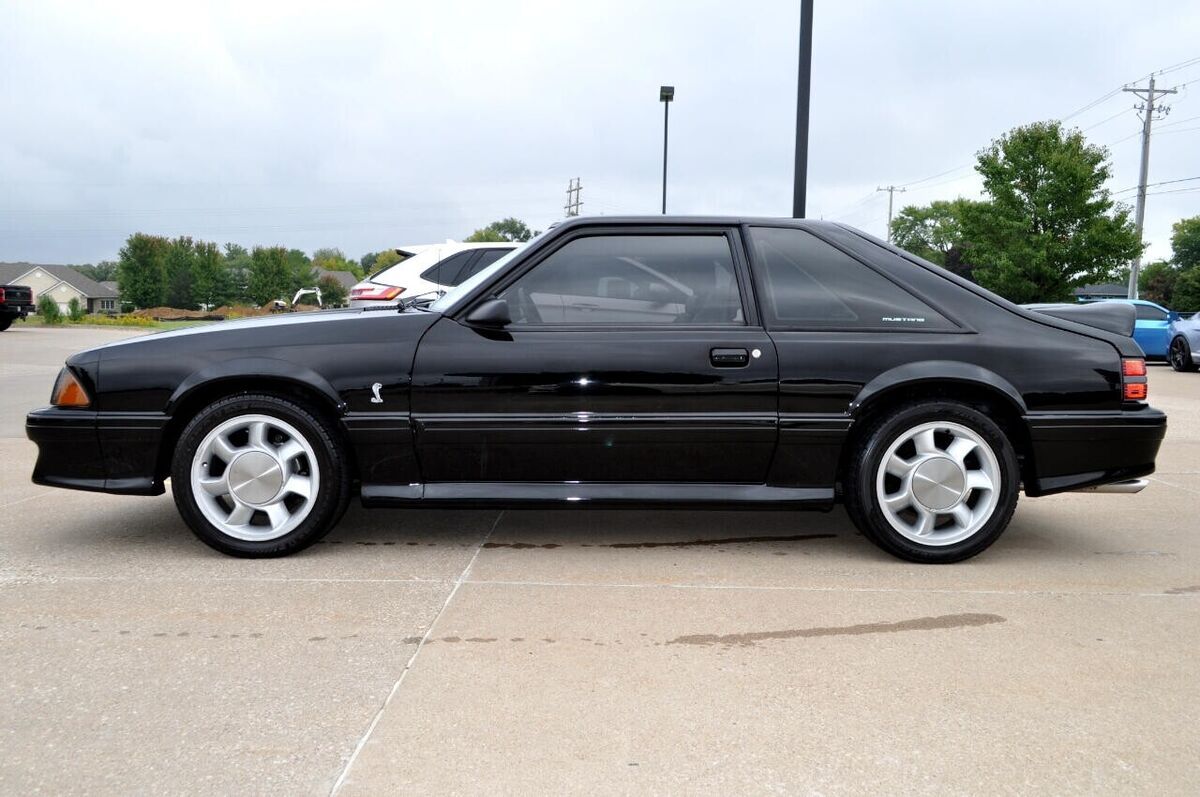 1993 Ford Mustang 3dr Cobra - photo 4