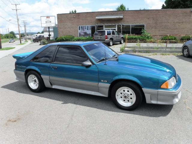 1993 Ford Mustang - photo 2