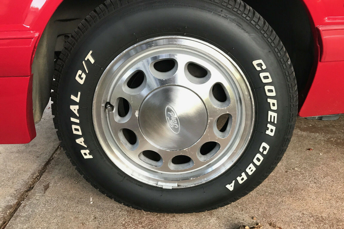 1993 Ford Mustang - photo 9