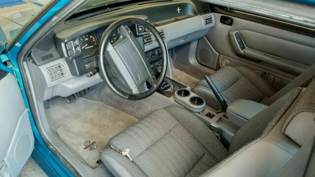 1993 Ford Mustang - photo 2
