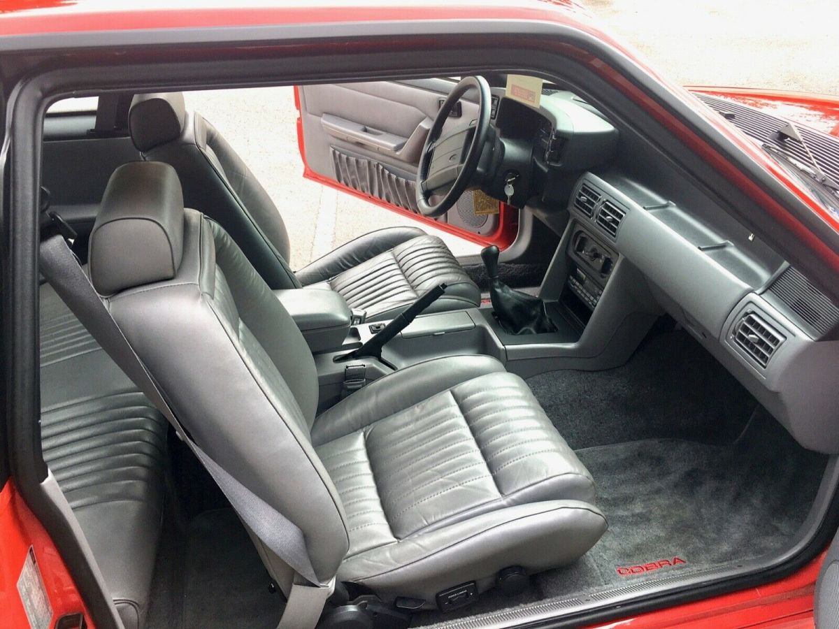 1993 Ford Mustang SVT COBRA - photo 8