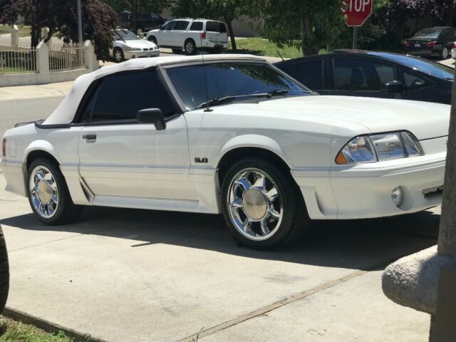 1993 Ford Mustang Gt - photo 2