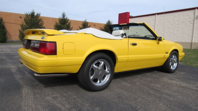 1993 Ford Mustang Limited Edition - photo 3