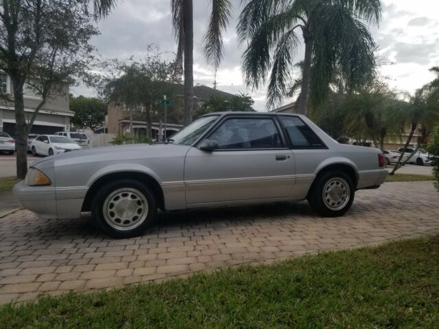 1993 Ford Mustang 5 Speed - photo 2