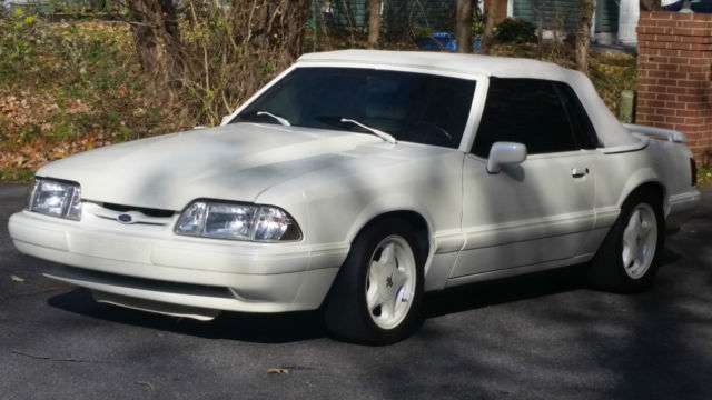 1993 Ford Mustang LX Convertible - photo 3