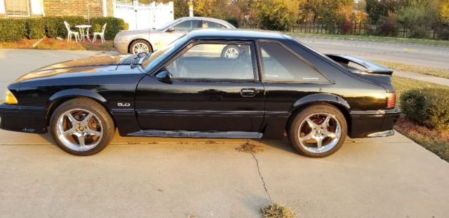1993 Ford Mustang GT - photo 2