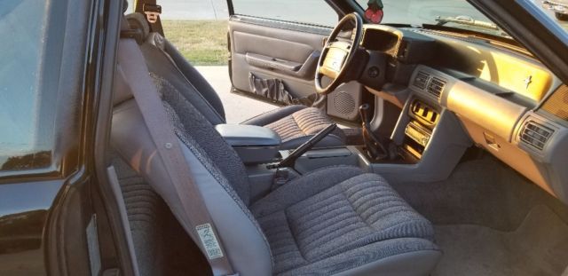 1993 Ford Mustang GT - photo 8