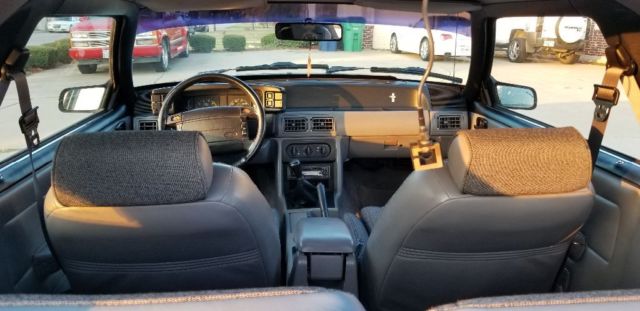 1993 Ford Mustang GT - photo 9