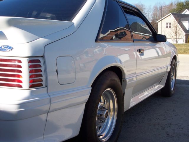 1993 Ford Mustang GT - photo 5