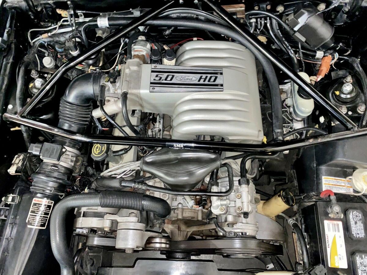1993 Ford Mustang GT - photo 13