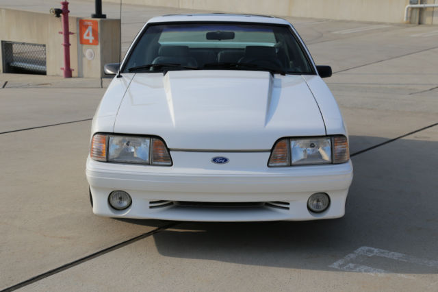 1993 Ford Mustang GT - photo 3