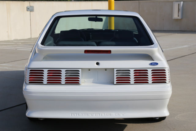 1993 Ford Mustang GT - photo 6