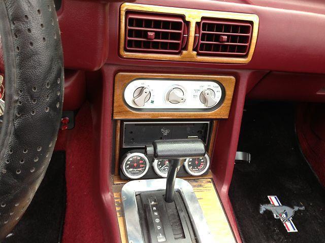 1993 Ford Mustang GT - photo 9