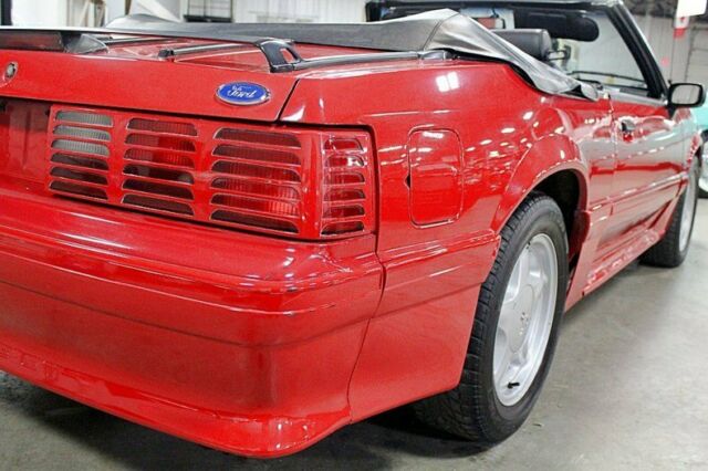 1993 Ford Mustang Convertible - photo 11