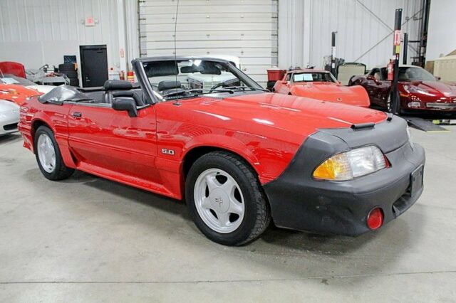 1993 Ford Mustang Convertible - photo 7