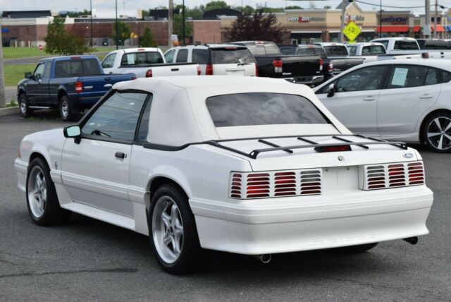 1993 Ford Mustang GT - photo 4