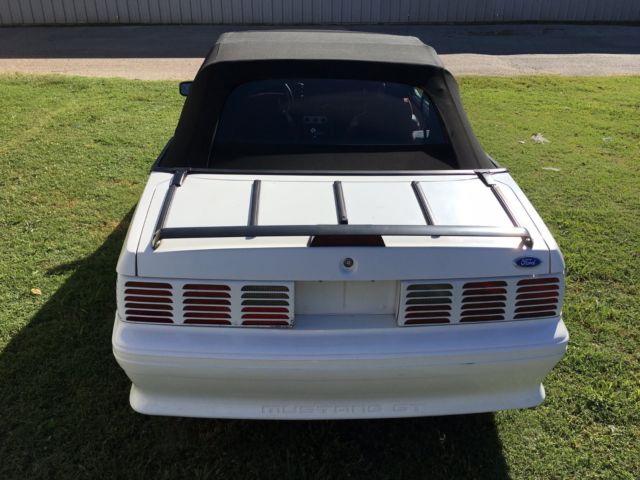 1993 Ford Mustang - photo 3