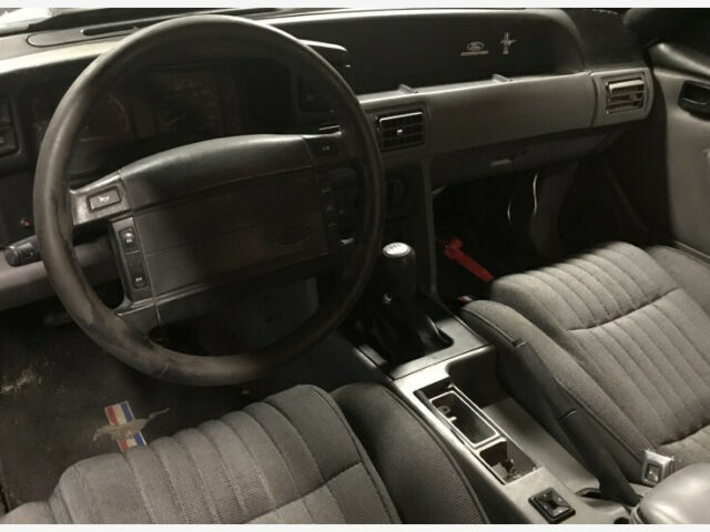 1993 Ford Mustang GT Hatchback - photo 4