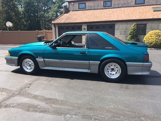 1993 Ford Mustang GT Hatchback 2-Door - photo 3