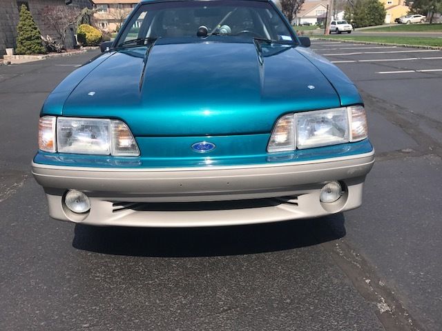 1993 Ford Mustang GT Hatchback 2-Door - photo 4