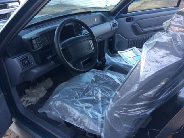 1993 Ford Mustang - photo 2