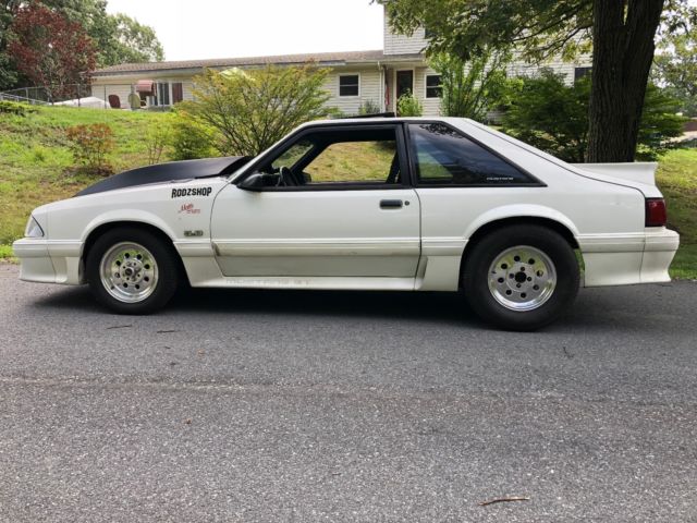 1993 Ford Mustang GT - photo 3