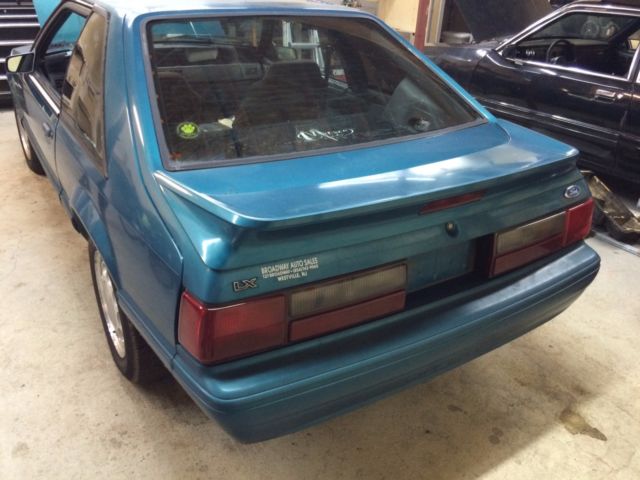 1993 Ford Mustang - photo 2