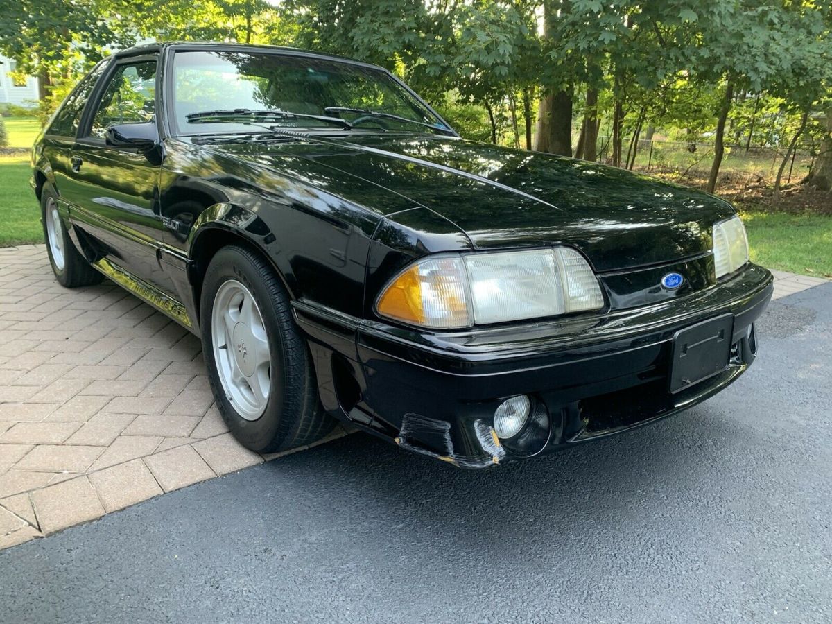 1993 Ford Mustang GT - photo 2