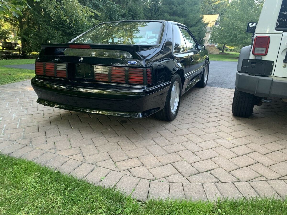 1993 Ford Mustang GT - photo 4
