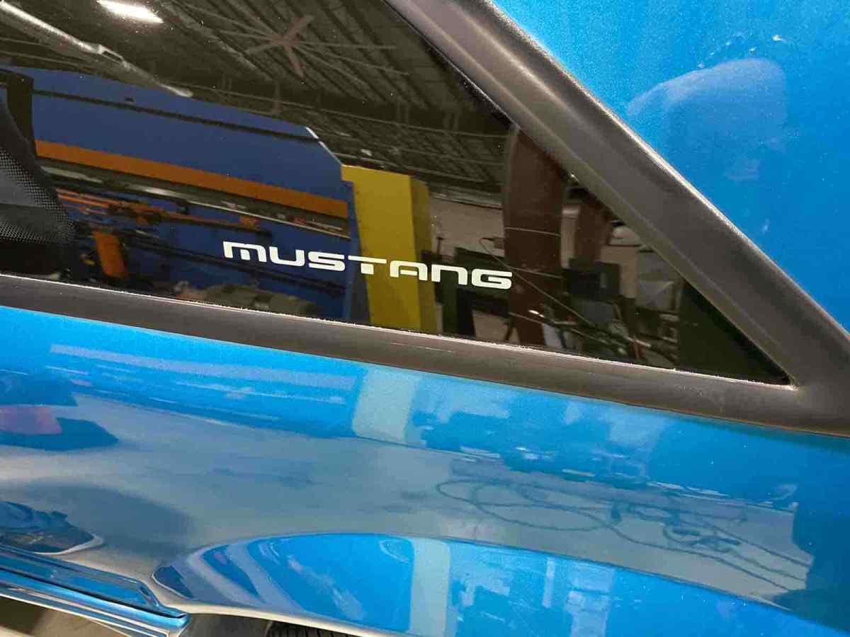 1993 Ford Mustang COBRA - photo 9