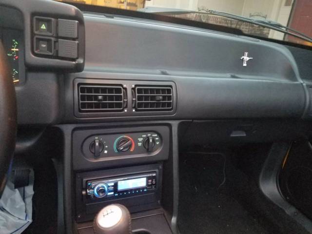 1993 Ford Mustang yellow - photo 12