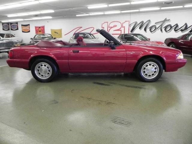1993 Ford Mustang LX 2dr Convertible 22496 Miles Currant Red Metallic Convertibl 1993 Ford Mustang LX 2dr Convertible