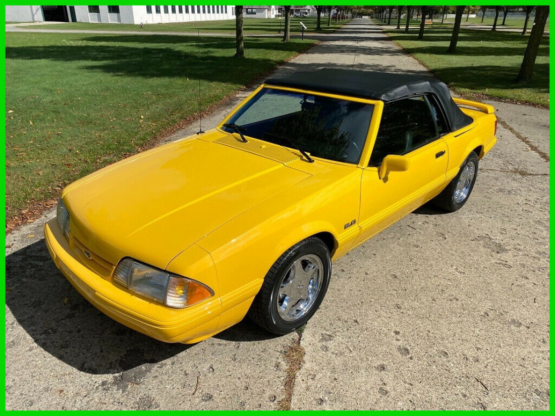 1993 Ford Mustang LX 5 Liter Convertible FEATURE CAR ONE Owner FREE Shipping 1993 Ford Mustang LX 5.0 Convertible Feature Car FREE ENCLOSED SHIPPING