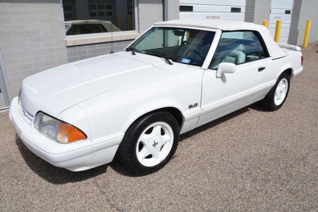 1993 Ford Mustang LX 5.0 Feature Car - photo 2
