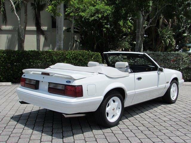 1993 Ford Mustang LX 5.0 2dr Convertible - photo 13