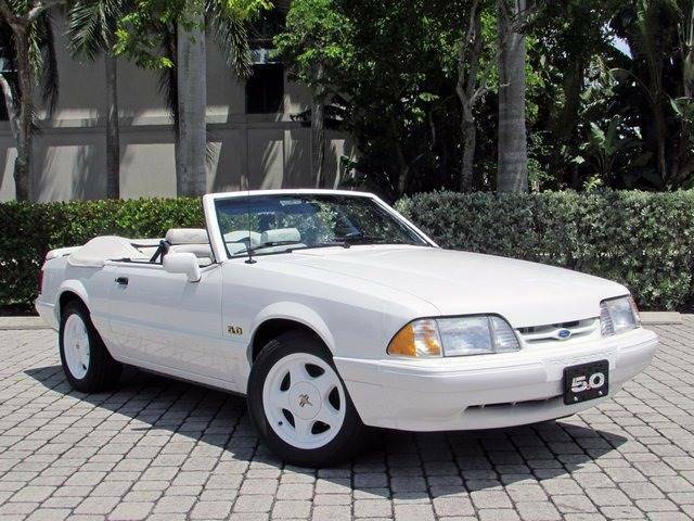 1993 Ford Mustang LX 5.0 2dr Convertible - photo 2