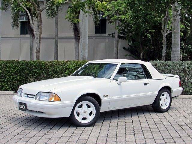 1993 Ford Mustang LX 5.0 2dr Convertible - photo 7